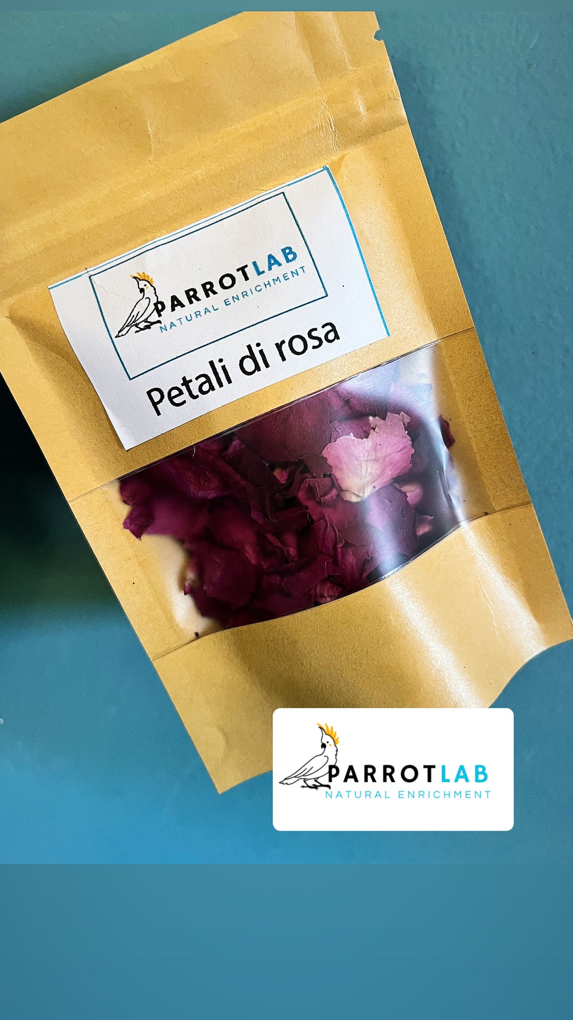 Petali di rosa essiccati